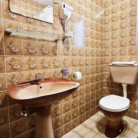 Apartman Eljka - With Terrace 3 *