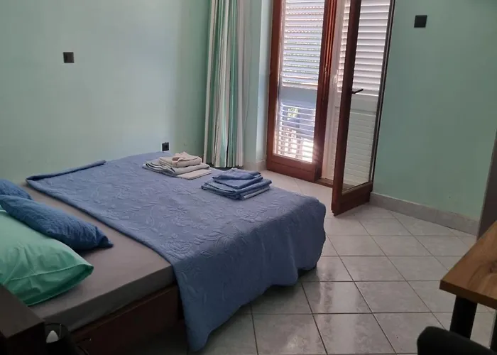 Eljka - With Terrace 3 * Оребич